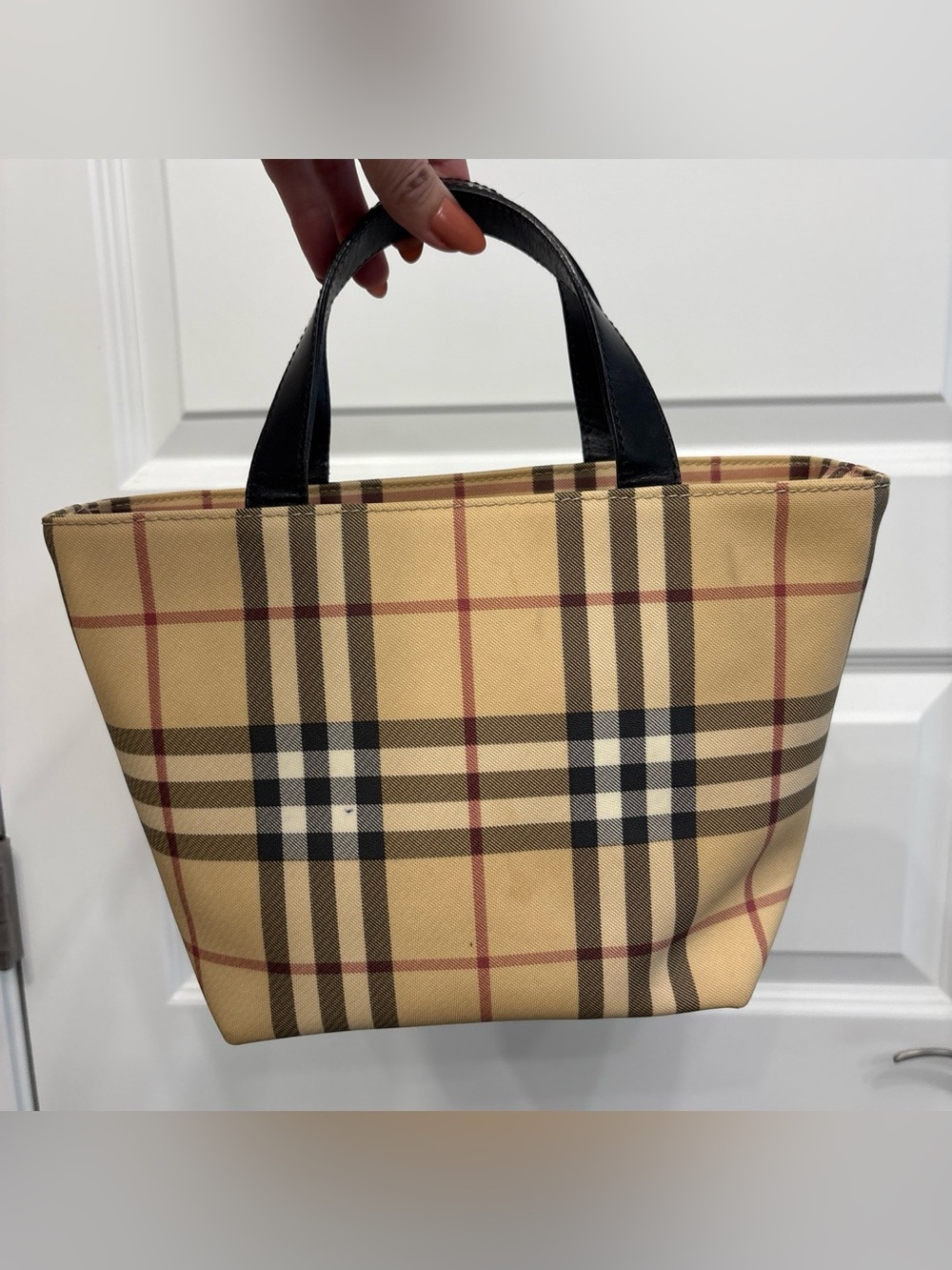 Burberry Classic Nova Check Small Tote Bag in Beige Black Handles - Picture 3 of 9